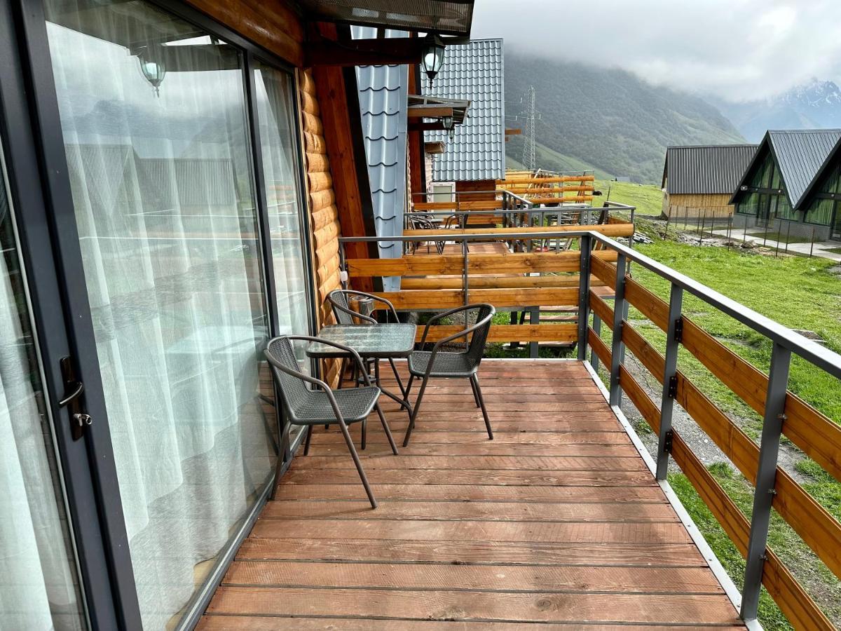 T&T Cottage Kazbegi Luaran gambar